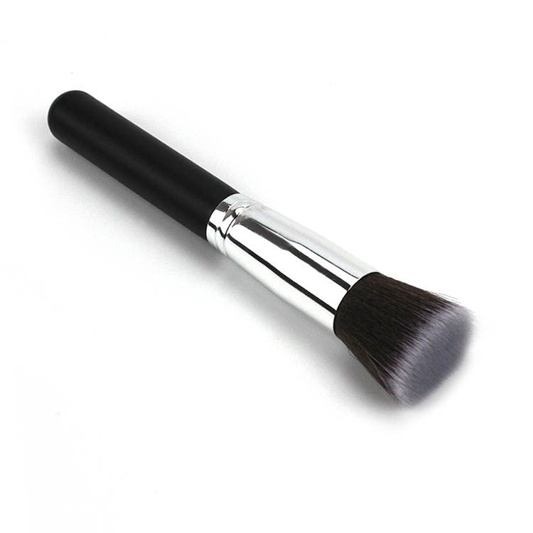 Free Foundation Brush Gift